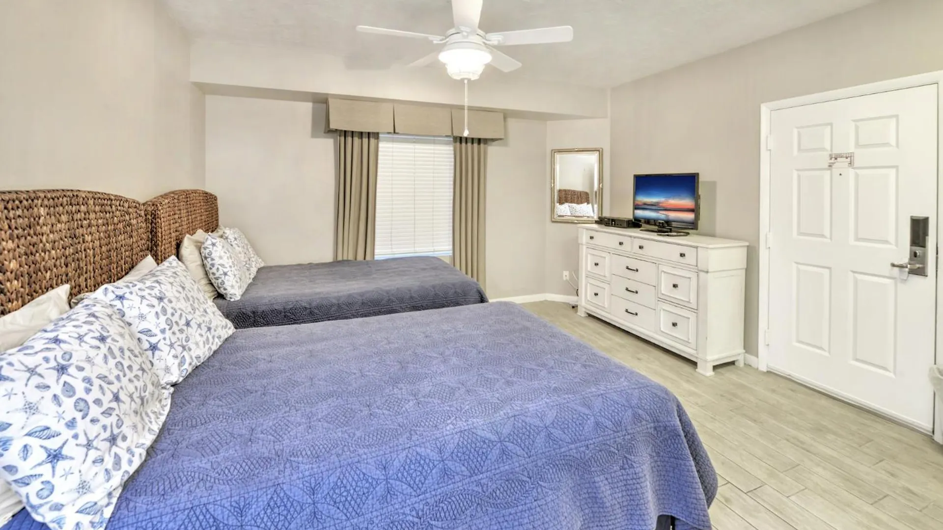 Wyndhams Ocean Walk Resort Daytona Beach